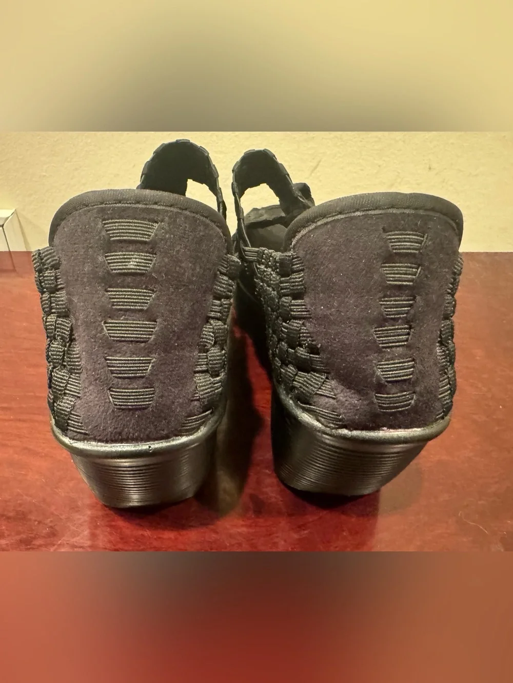 Women’s Black Woven Classic Wedge Slide On Shoe by White Mountain - Size 7.5